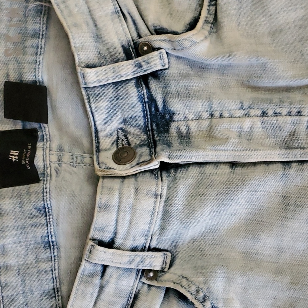 Distressed 👖 jeans - Picture 2 of 5